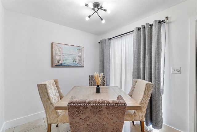 3230 NE 13th Street 102, Pompano Beach, FL 33062