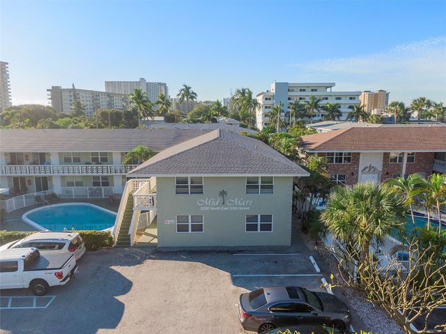 3230 NE 13th Street 102, Pompano Beach, FL 33062