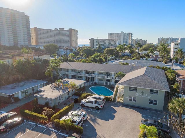 3230 NE 13th Street 102, Pompano Beach, FL 33062