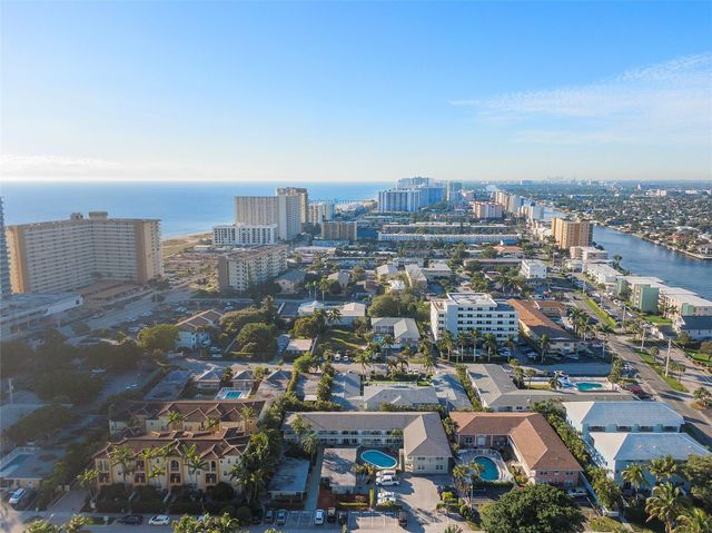 3230 NE 13th Street 102, Pompano Beach, FL 33062