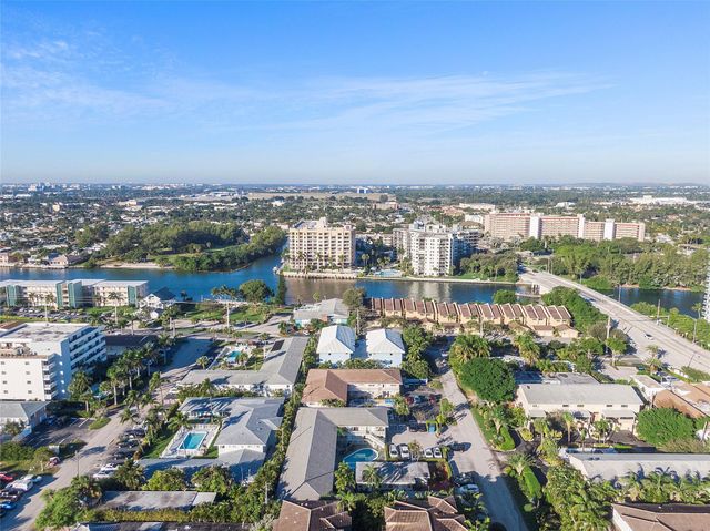 3230 NE 13th Street 102, Pompano Beach, FL 33062