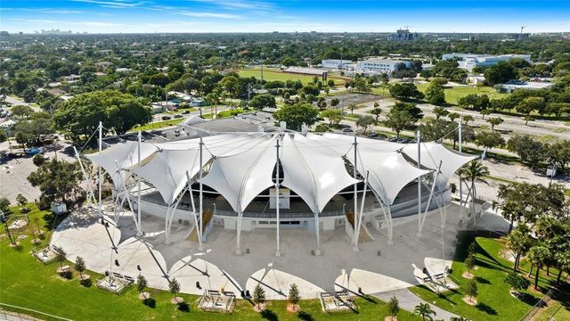 3230 NE 13th Street 102, Pompano Beach, FL 33062