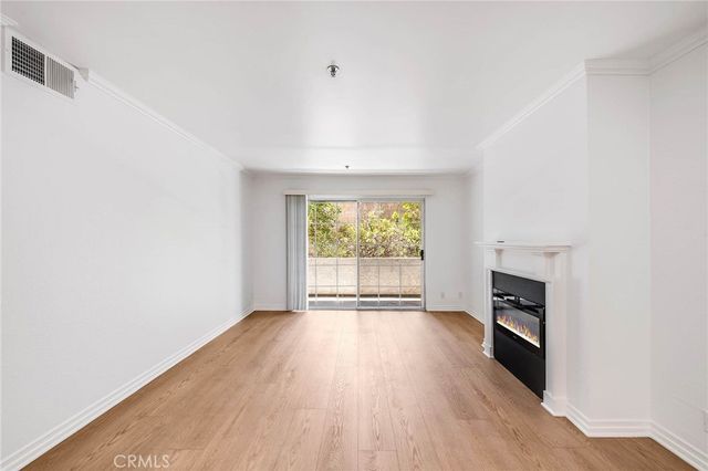 4401 Sepulveda 207, Sherman Oaks, CA 91403
