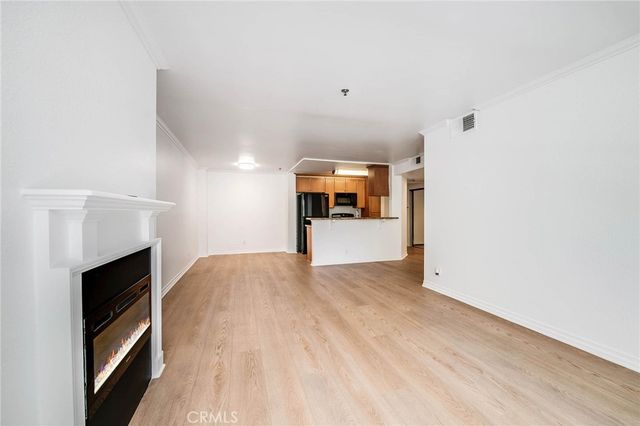 4401 Sepulveda 207, Sherman Oaks, CA 91403