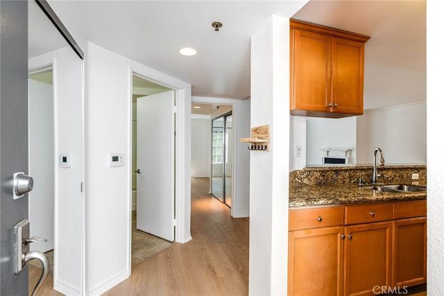 4401 Sepulveda 207, Sherman Oaks, CA 91403