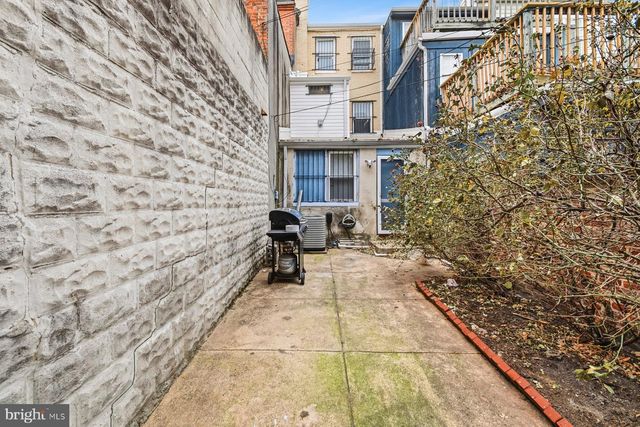 229 S FREMONT AVE, Baltimore, MD 21230