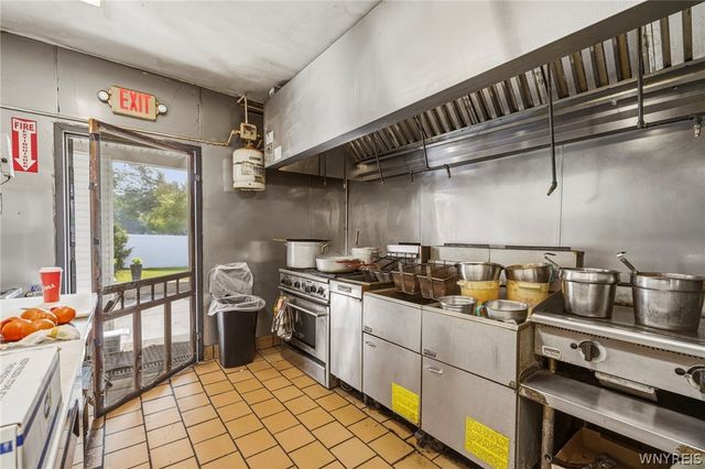 615 Hopkins Street, Buffalo, NY 14220