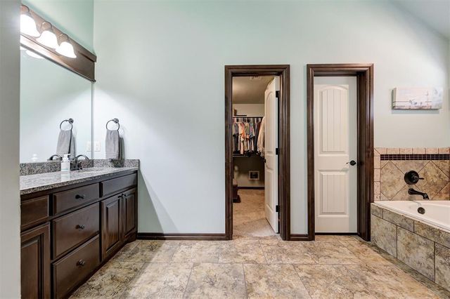 11305 NW 103rd Street, Yukon, OK 73099