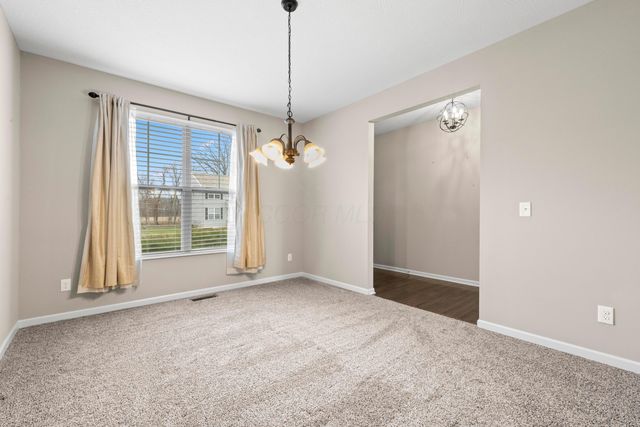 150 Mannaseh Drive W, Granville, OH 43023