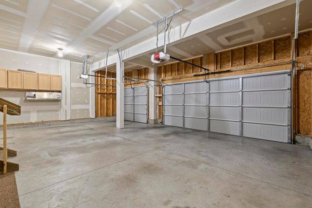 150 Mannaseh Drive W, Granville, OH 43023