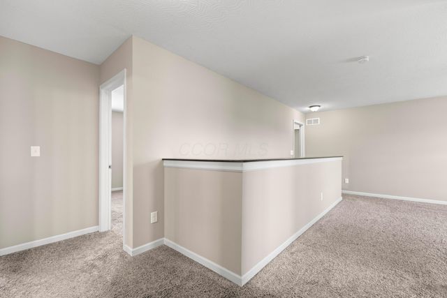 150 Mannaseh Drive W, Granville, OH 43023