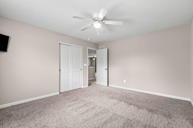 150 Mannaseh Drive W, Granville, OH 43023