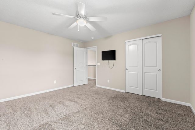 150 Mannaseh Drive W, Granville, OH 43023