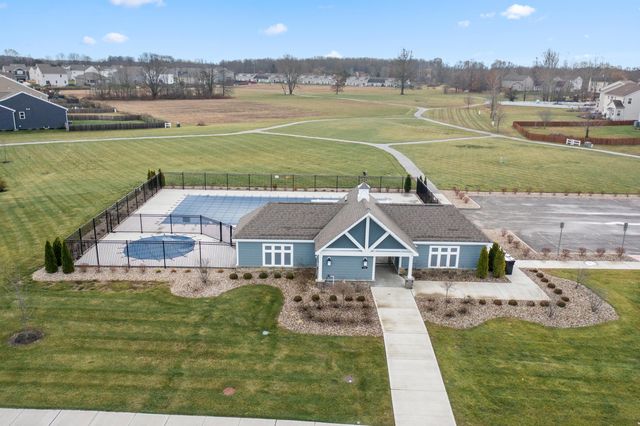 150 Mannaseh Drive W, Granville, OH 43023