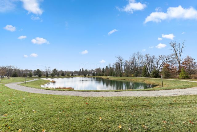 150 Mannaseh Drive W, Granville, OH 43023