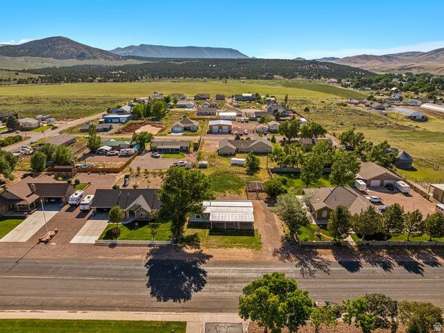 496 S 200 E, Enterprise, UT 84725