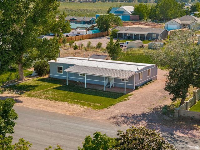 496 S 200 E, Enterprise, UT 84725