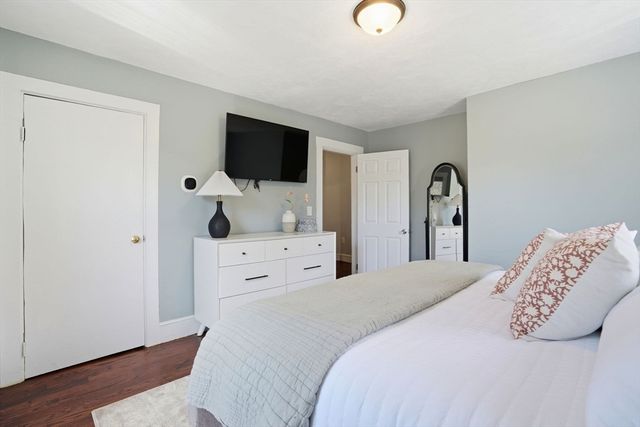 10 Adamson St, Boston, MA 02134