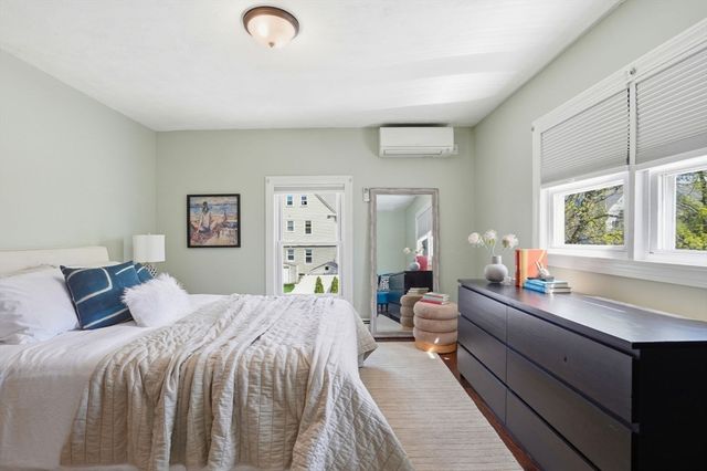 10 Adamson St, Boston, MA 02134