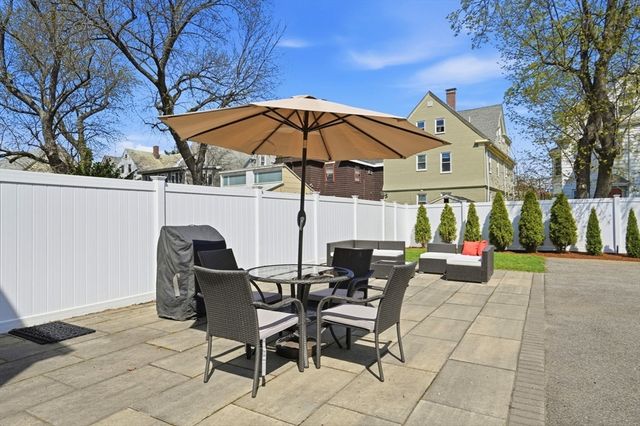 10 Adamson St, Boston, MA 02134