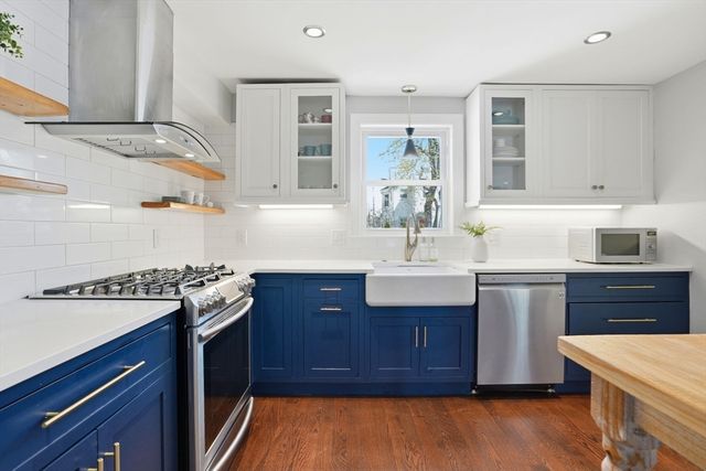 10 Adamson St, Boston, MA 02134