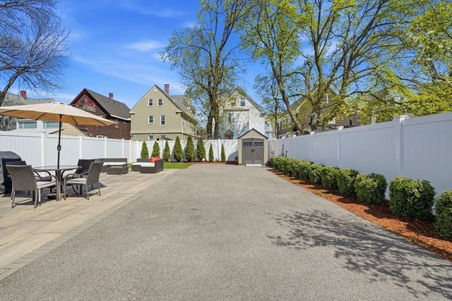 10 Adamson St, Boston, MA 02134