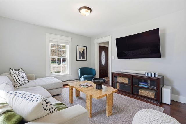 10 Adamson St, Boston, MA 02134