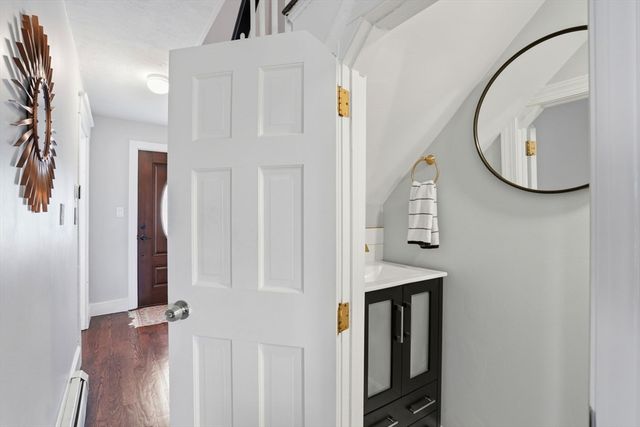 10 Adamson St, Boston, MA 02134