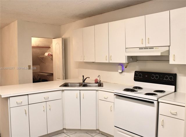 3375 W 76th Street 145, Hialeah, FL 33018