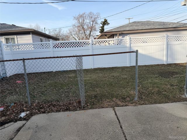 4459 Clippert Street, Dearborn Heights, MI 48125