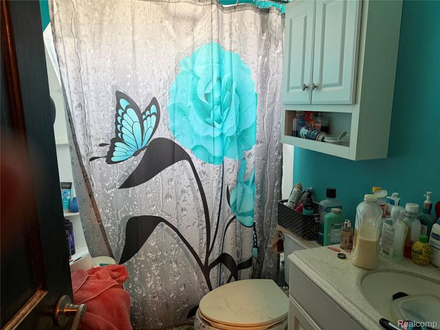 4459 Clippert Street, Dearborn Heights, MI 48125