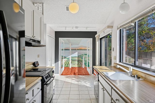 2848 Howe Ct, Fairfield, CA 94534