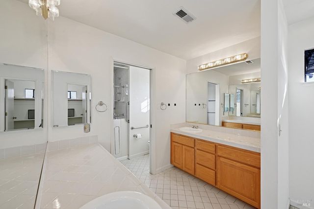 2848 Howe Ct, Fairfield, CA 94534