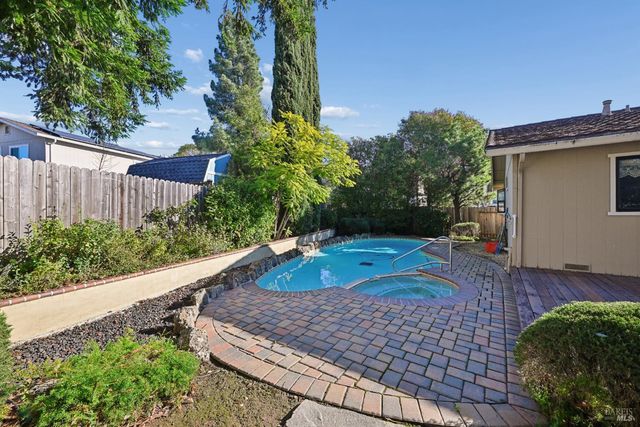 2848 Howe Ct, Fairfield, CA 94534