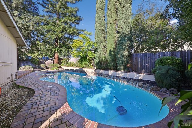 2848 Howe Ct, Fairfield, CA 94534