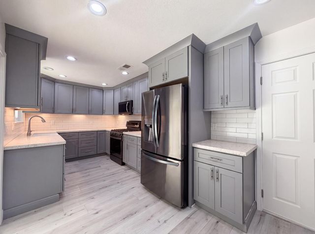 1108 Elm St, Roseville, CA 95678