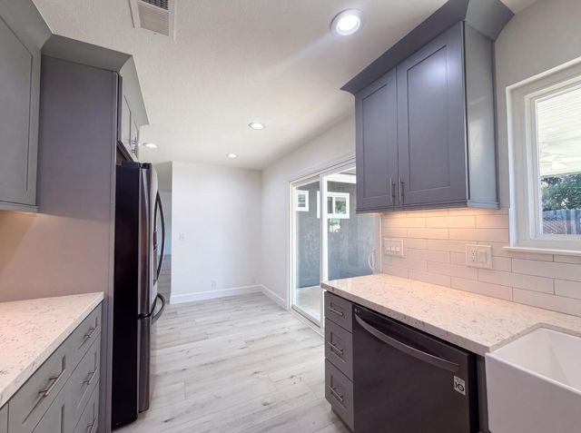 1108 Elm St, Roseville, CA 95678