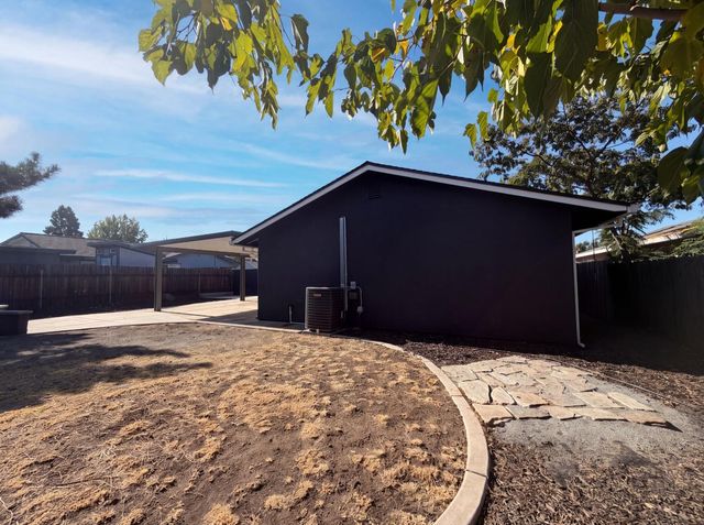 1108 Elm St, Roseville, CA 95678