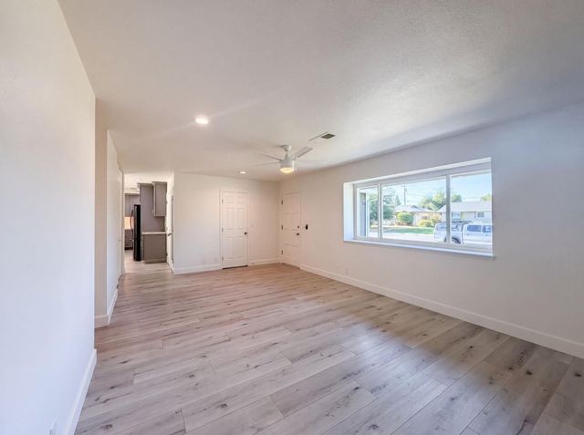 1108 Elm St, Roseville, CA 95678