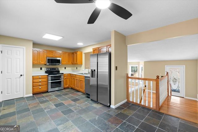 585 Bethany Woods Drive, Temple, GA 30179