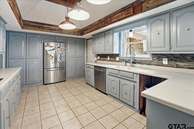 130 MULBERRY, Van, TX 75790