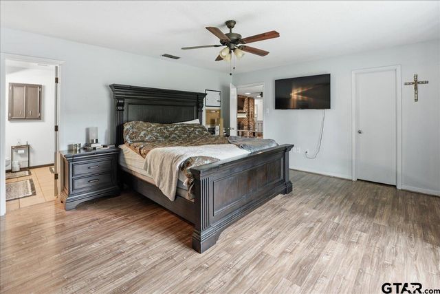 130 MULBERRY, Van, TX 75790