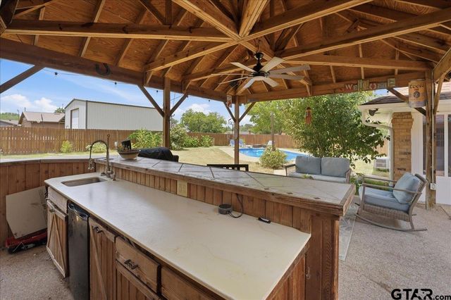 130 MULBERRY, Van, TX 75790