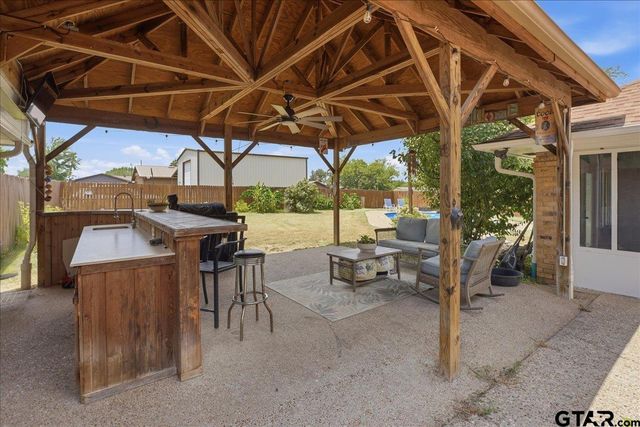 130 MULBERRY, Van, TX 75790
