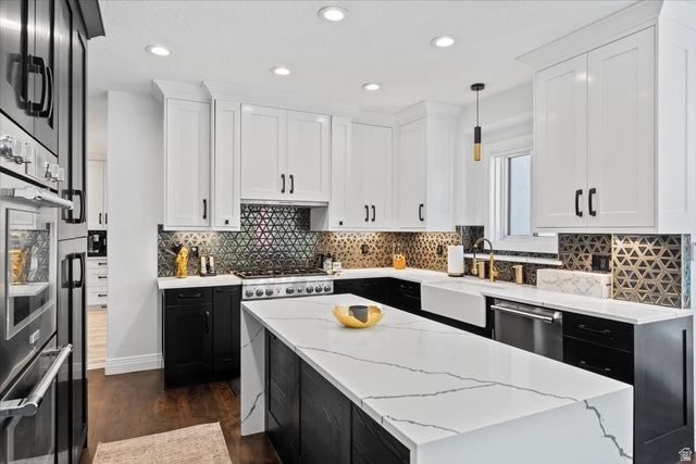 1064 W PARK PALISADE DR, South Jordan, UT 84095
