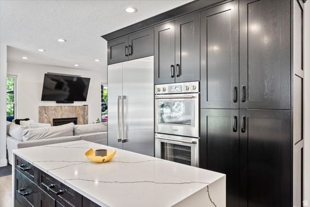 1064 W PARK PALISADE DR, South Jordan, UT 84095