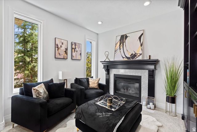 1064 W PARK PALISADE DR, South Jordan, UT 84095
