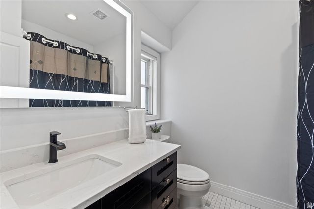 1064 W PARK PALISADE DR, South Jordan, UT 84095