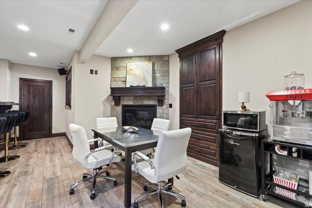 1064 W PARK PALISADE DR, South Jordan, UT 84095