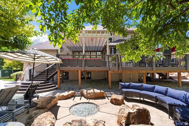 1064 W PARK PALISADE DR, South Jordan, UT 84095